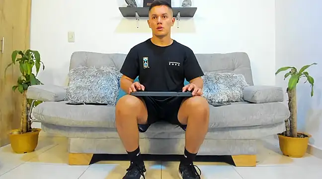 julian wallace online show from January 23, 2:07 pm