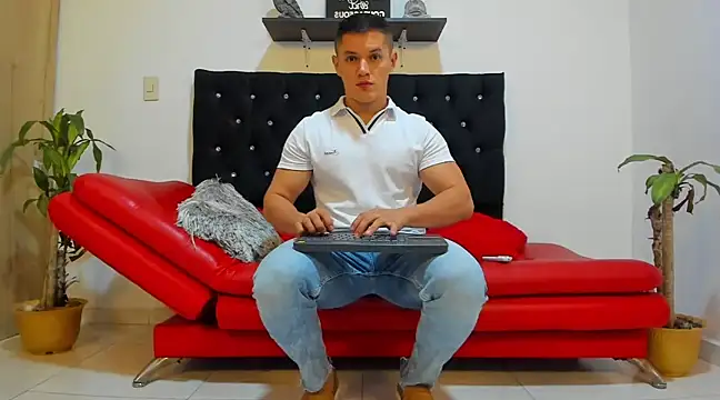 julian wallace online show from February 14, 10:58 pm