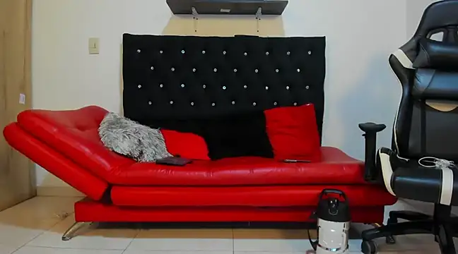 julian wallace online show from March 20, 1:13 am