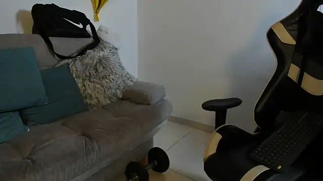 julian wallace online show from November 23, 3:06 am