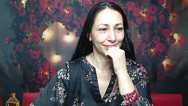 LiluGrants online show from February 21, 5:35 am