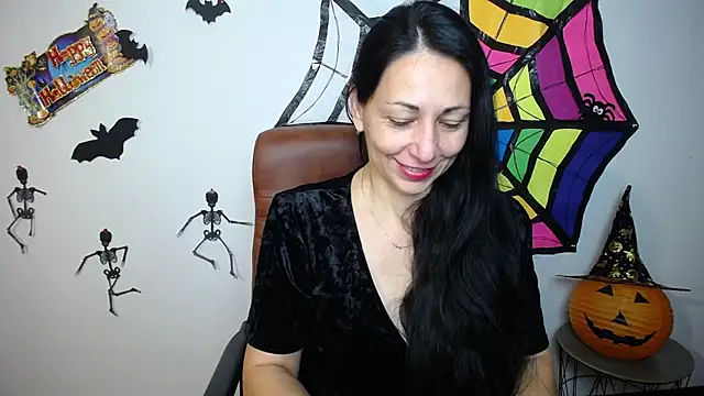 LiluGrants online show from October 16, 6:20 pm