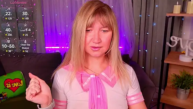 MilaBott online show from March 17, 8:19 pm