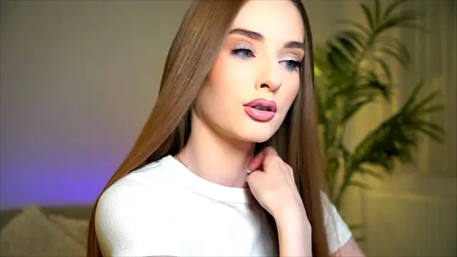 petitegonwiild online show from November 29, 12:02 am