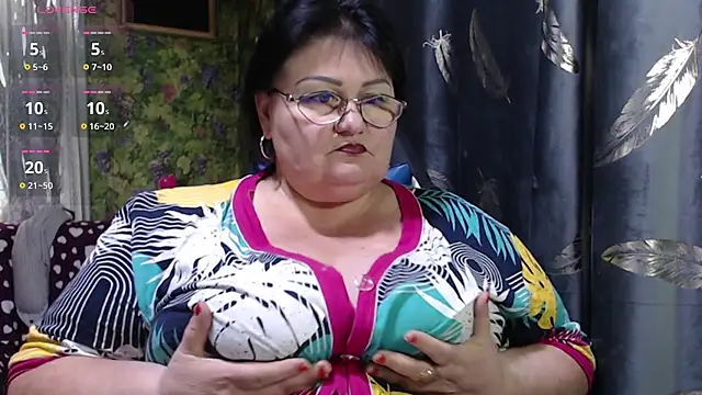 Goddess57 online show from October 1, 9:15 am