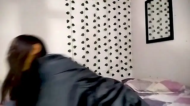 hotlatin92 online show from December 10, 12:38 pm