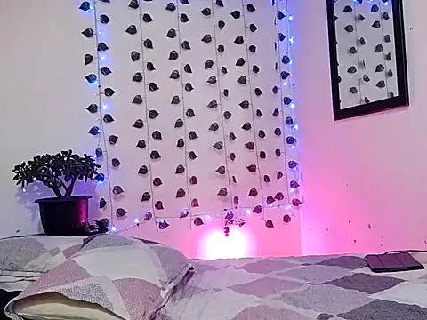 hotlatin92 online show from December 30, 10:32 am