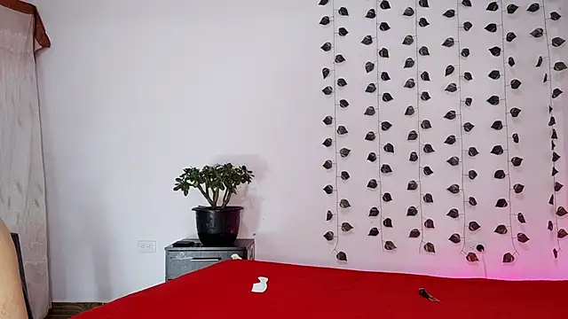 hotlatin92 online show from February 16, 2:09 am