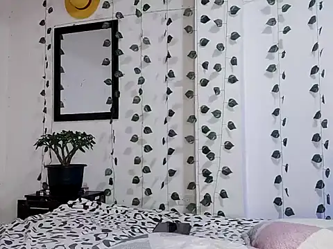 hotlatin92 online show from March 14, 3:26 am