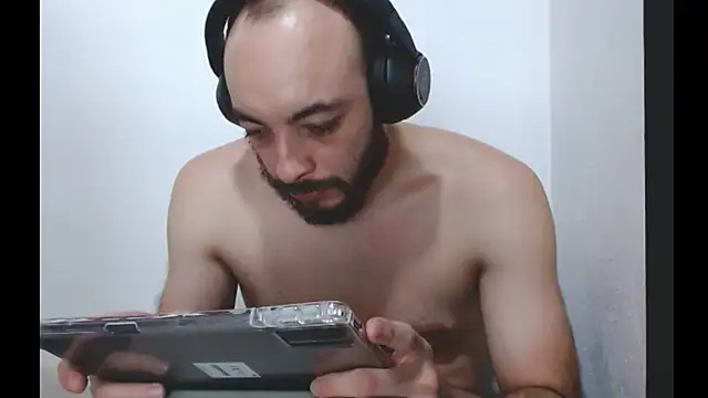 hotlatin92 online show from November 13, 10:30 pm