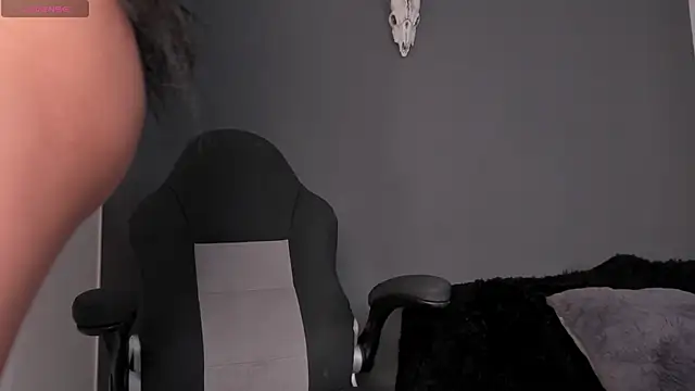 Aliz01 online show from January 21, 11:34 pm