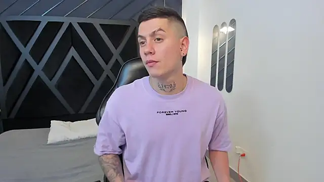 Yeiko Romero  online show from February 28, 5:26 pm