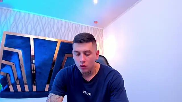 Yeiko Romero  online show from March 14, 5:46 pm