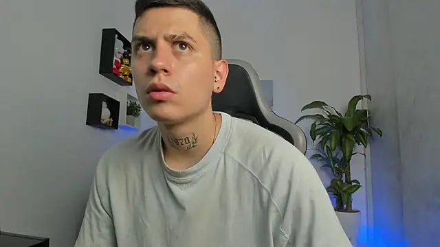 Yeiko Romero  online show from September 13, 7:02 pm