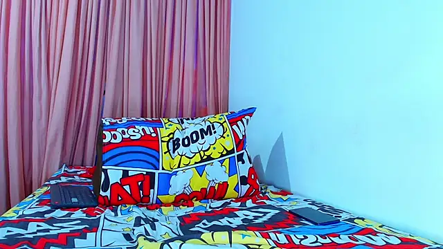 Thomass00 online show from December 31, 1:52 pm