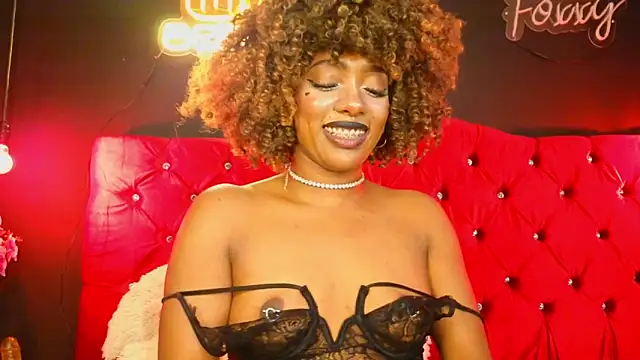 TIFFANYYSTAR online show from March 5, 8:10 pm