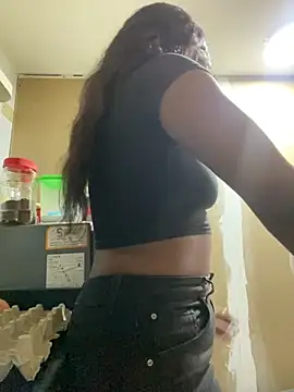 TIFFANYYSTAR online show from November 3, 2:51 pm