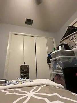 Snapshot of wynterheat chatting on January 12, 5:03 am wynterheat online show from January 12, 5:03 am