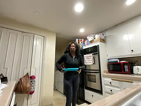 Snapshot of wynterheat chatting on March 1, 6:57 am wynterheat online show from March 1, 6:57 am