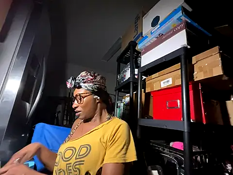 Snapshot of wynterheat chatting on September 20, 9:54 am wynterheat online show from September 20, 9:54 am