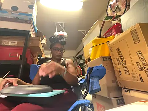 Snapshot of wynterheat chatting on September 21, 11:12 am wynterheat online show from September 21, 11:12 am