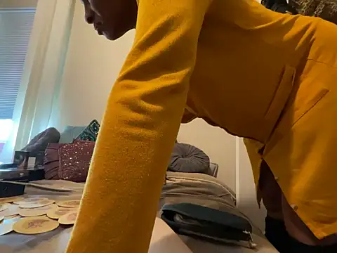 Snapshot of wynterheat chatting on October 25, 6:24 pm wynterheat online show from October 25, 6:24 pm