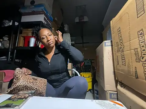 Snapshot of wynterheat chatting on November 18, 9:58 am wynterheat online show from November 18, 9:58 am