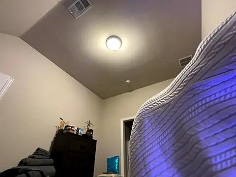 Snapshot of wynterheat chatting on November 29, 6:05 am wynterheat online show from November 29, 6:05 am