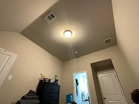 Snapshot of wynterheat chatting on December 1, 2:05 am wynterheat online show from December 1, 2:05 am