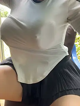 Bella cum online show from March 11, 4:32 am