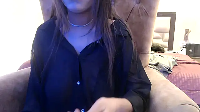 Snapshot of chhui_mui chatting on February 14, 3:58 pm chhui mui online show from February 14, 3:58 pm