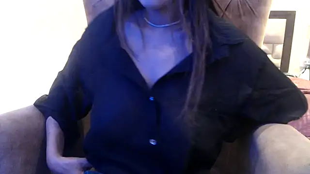 Snapshot of chhui_mui chatting on February 14, 7:02 pm chhui mui online show from February 14, 7:02 pm