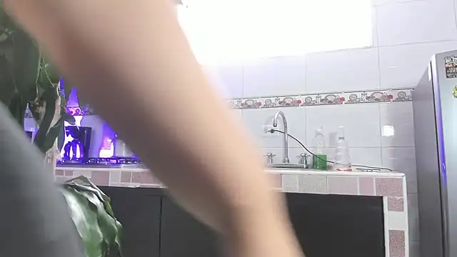 Emma-evans online show from March 3, 7:06 pm