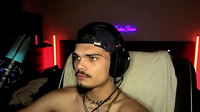 JordanShow online show from November 29, 8:01 pm