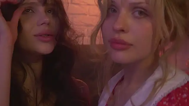 divinelights online show from February 14, 10:25 pm