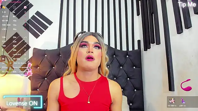 Snapshot of AllisonsweetZ chatting on February 11, 4:33 am AllisonsweetZ online show from February 11, 4:33 am