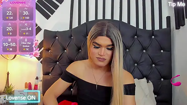 Snapshot of AllisonsweetZ chatting on February 21, 8:05 pm AllisonsweetZ online show from February 21, 8:05 pm