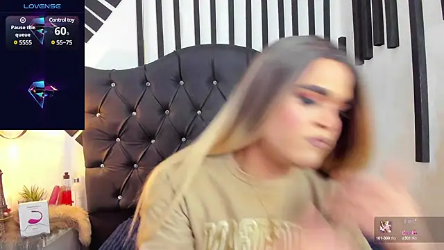 Snapshot of AllisonsweetZ chatting on March 15, 7:38 pm AllisonsweetZ online show from March 15, 7:38 pm