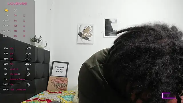 RoddyRich11 online show from September 16, 12:44 am