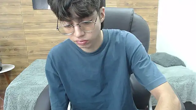 jhoellx online show from January 6, 6:31 pm