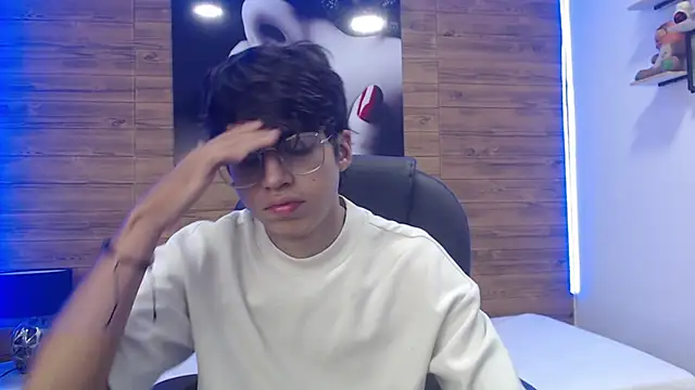 jhoellx online show from March 1, 12:23 pm