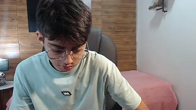 jhoellx online show from October 4, 8:18 pm