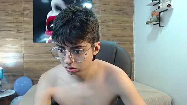 jhoellx online show from October 14, 7:58 pm