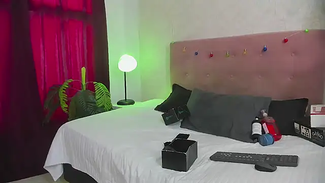 diabla sexyboobs online show from February 9, 8:02 pm