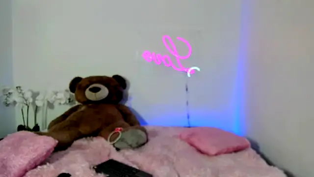 kendal scott1 online show from January 22, 2:59 am