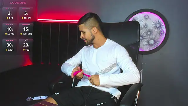 khriss brown online show from March 21, 9:56 pm