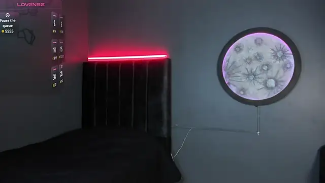 khriss brown online show from November 4, 9:25 pm