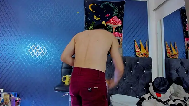 Snapshot of leondevereda chatting on March 3, 1:42 am leondevereda online show from March 3, 1:42 am