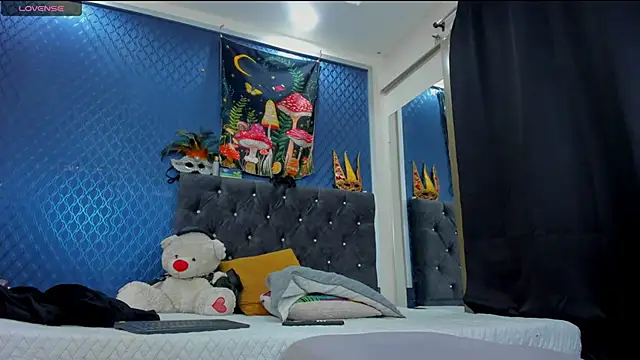 Snapshot of leondevereda chatting on March 14, 7:34 pm leondevereda online show from March 14, 7:34 pm