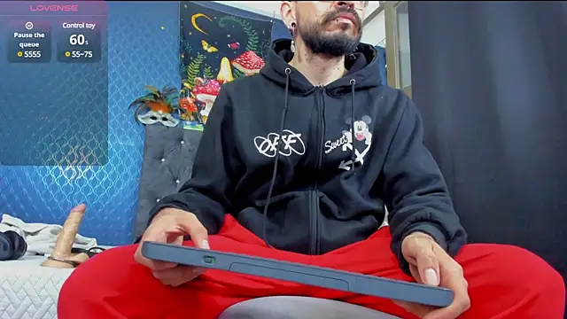 Snapshot of leondevereda chatting on March 19, 1:54 am leondevereda online show from March 19, 1:54 am